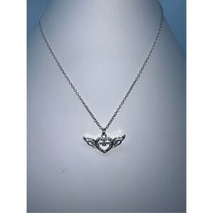 Silver Tone “Mom” Heart with‎ Wings Charm Necklace
